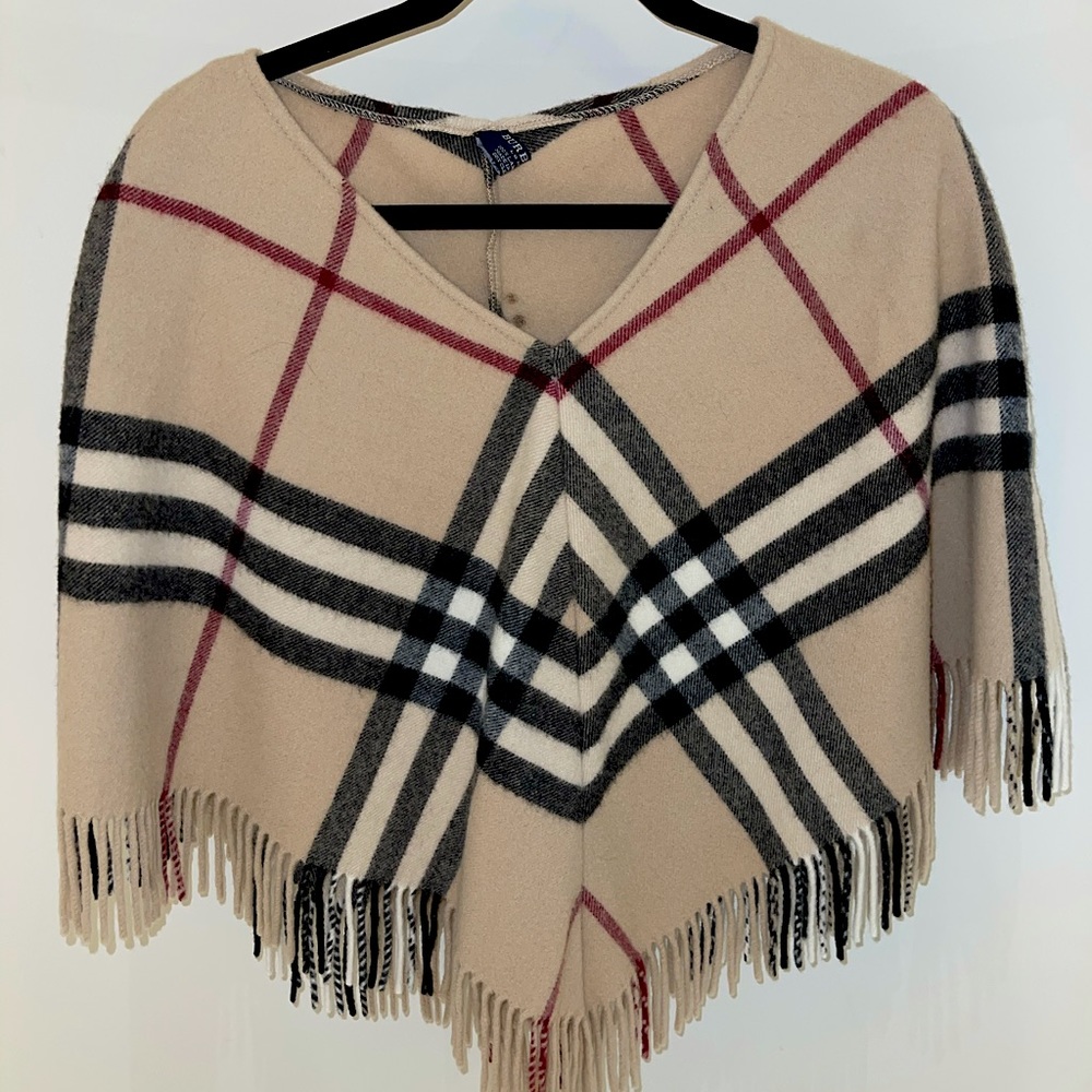 Burberry London Women’s Plaid Fringe Poncho ✨